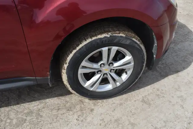 2010 Chevrolet Equinox LT - Photo 31