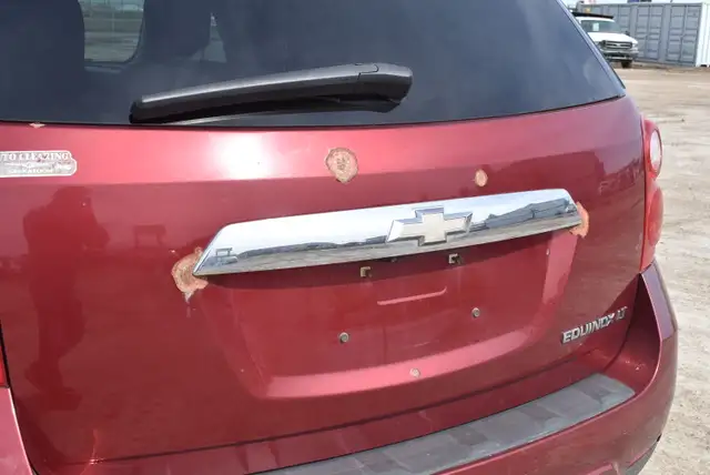 2010 Chevrolet Equinox LT - Photo 32