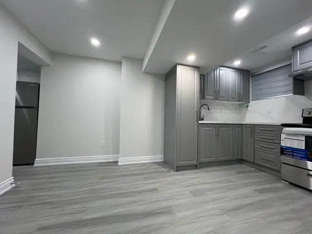1 bedroom basement 1st June Mayfield Road and Kennedy Road - Photo 9