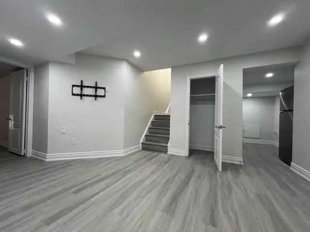1 bedroom basement 1st June Mayfield Road and Kennedy Road - Photo 10