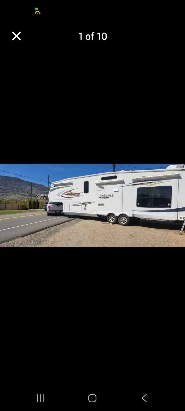 37' Jayco  eagle trailer 2011