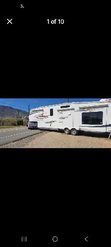 37' Jayco  eagle trailer 2011