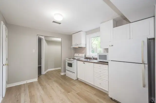 1 Bed Basement Apartment- Owner Occupied Above $1675 inclusive - Photo 3