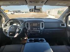2017 Nissan Titan - Photo 18