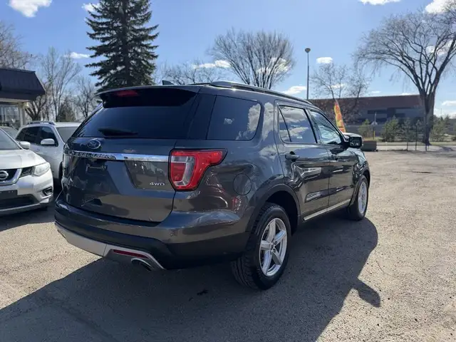 2017 Ford Explorer XLT - Photo 6