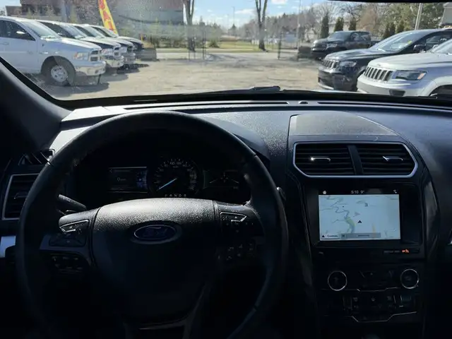 2017 Ford Explorer XLT - Photo 12
