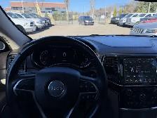 2019 Jeep Grand Cherokee Overland - Photo 11