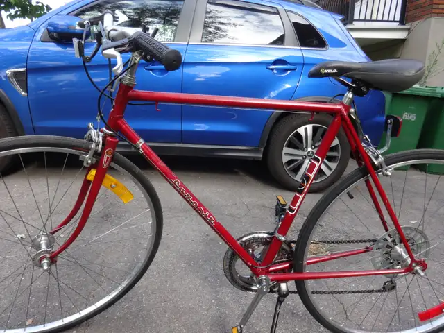 VÉLO FAVORIT DE ROUTE, FAIT EN EUROPE. 27 POUCES. PROPRE. - Photo 5