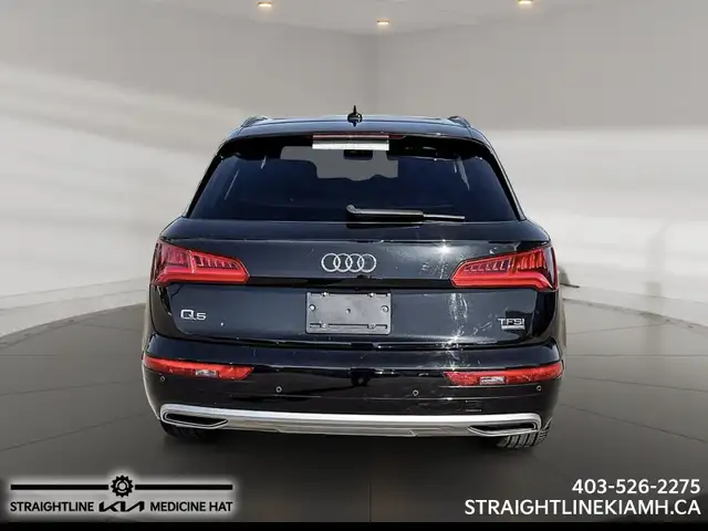 2018 Audi Q5 Progressiv One owner, Heated Seats, Backup Cam, App - Photo 3