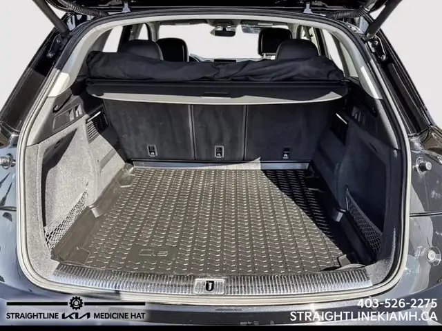 2018 Audi Q5 Progressiv One owner, Heated Seats, Backup Cam, App - Photo 6