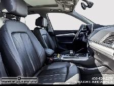 2018 Audi Q5 Progressiv One owner, Heated Seats, Backup Cam, App - Photo 9