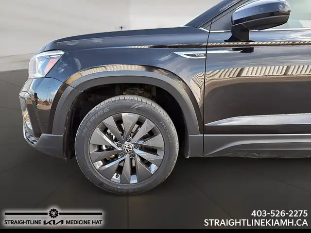 2024 Volkswagen Taos Comfortline Stylish Design, Advanced Safety - Photo 7