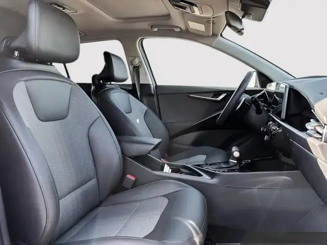 2026 Kia Niro HEV EX Premium efficiency with a premium edge, sma - Photo 9