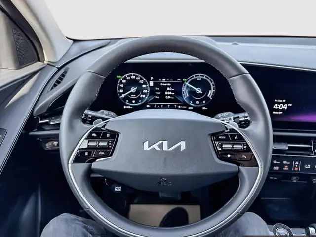 2026 Kia Niro HEV EX Premium efficiency with a premium edge, sma - Photo 12
