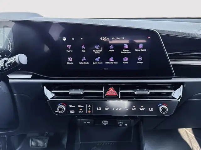 2026 Kia Niro HEV EX Premium efficiency with a premium edge, sma - Photo 14