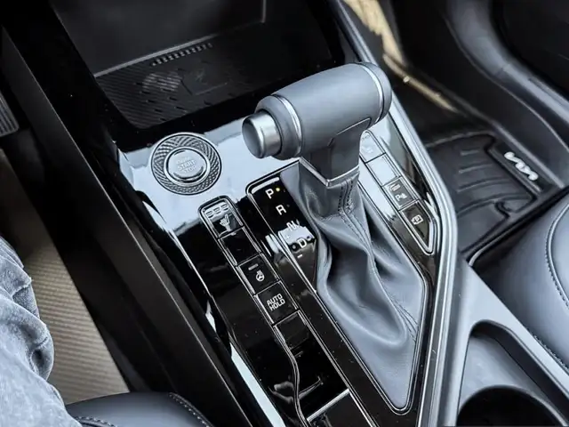 2026 Kia Niro HEV EX Premium efficiency with a premium edge, sma - Photo 15