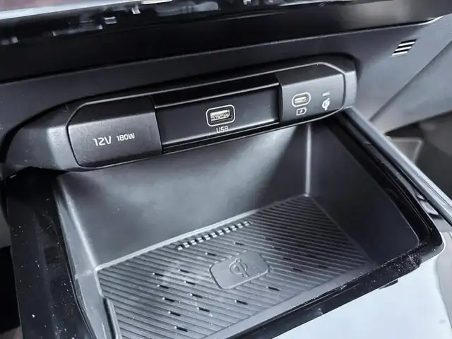 2026 Kia Niro HEV EX Premium efficiency with a premium edge, sma - Photo 16