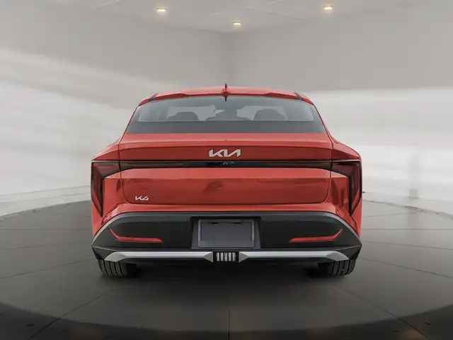 2025 Kia K4 EX premium comfort, advanced safety suite, bold colo - Photo 3