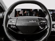 2025 Kia K4 EX premium comfort, advanced safety suite, bold colo - Photo 10