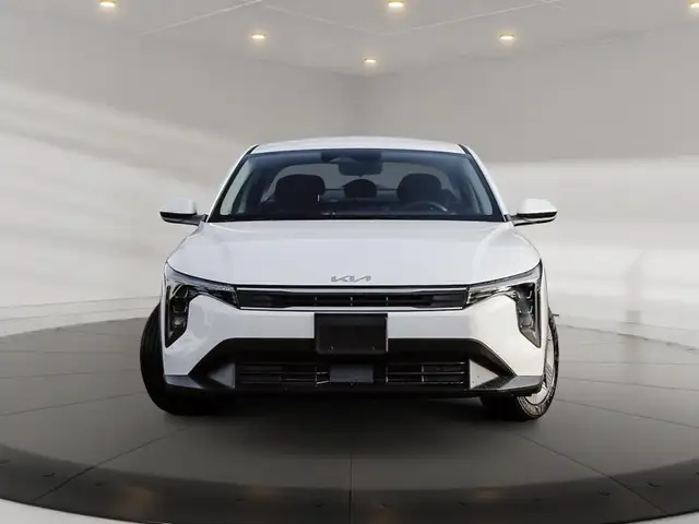 2025 Kia K4 LX Sleek Design, Smart Efficiency, Every Day Comfort - Photo 2