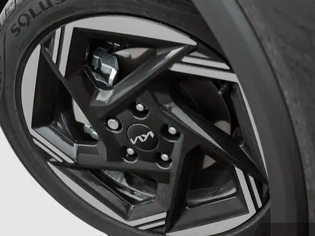 2025 Kia K4 EX elevated comfort, everyday confidence, smart tech - Photo 7