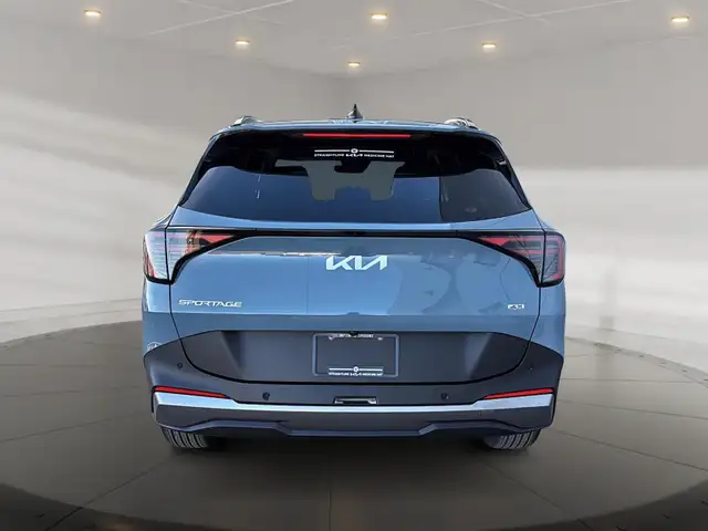 2026 Kia Sportage EX refined design, smart technology, confident - Photo 3