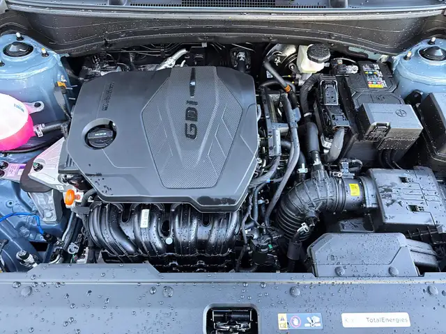 2026 Kia Sportage EX refined design, smart technology, confident - Photo 8