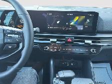2026 Kia Sportage EX refined design, smart technology, confident - Photo 14