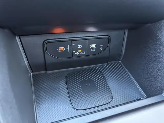 2026 Kia Sportage EX refined design, smart technology, confident - Photo 16