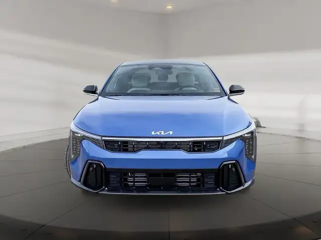2025 Kia K4 GT-Line Turbo Limited premium feel, sporty edge, tur - Photo 2
