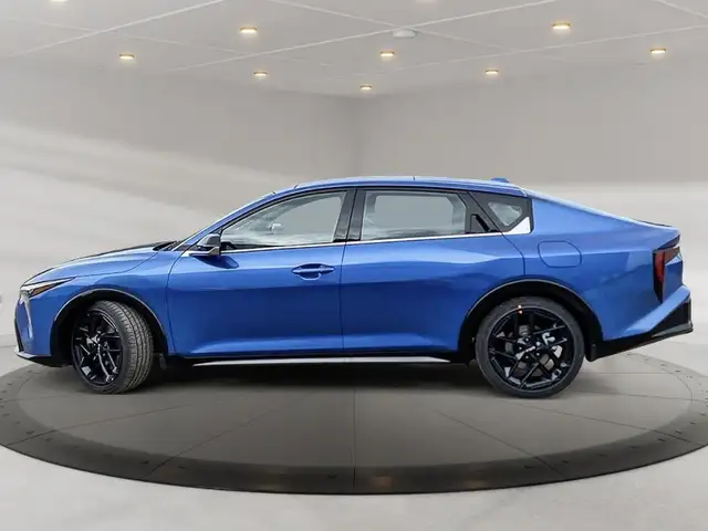 2025 Kia K4 GT-Line Turbo Limited premium feel, sporty edge, tur - Photo 5