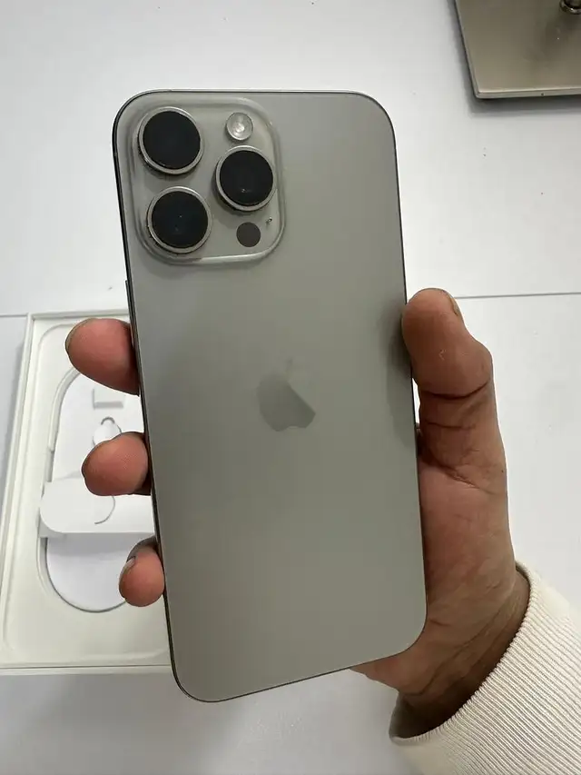 iPhone 16 Pro Max 256GB Airpods/Fast Charger Set/Delivery - Photo 3