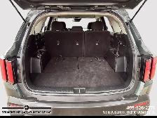 2021 Kia Sorento LX Premium 3-row comfort, spacious interior and - Photo 6