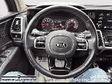 2021 Kia Sorento LX Premium 3-row comfort, spacious interior and - Photo 12