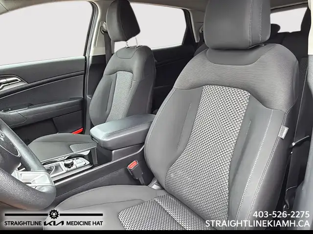 2025 Kia Sportage LX low kilometers, certified preowned, one own - Photo 9