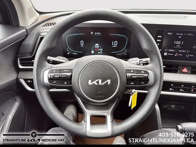 2025 Kia Sportage LX low kilometers, certified preowned, one own - Photo 12