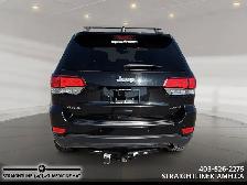 2021 Jeep Grand Cherokee Laredo spacious interior, confident sty - Photo 3