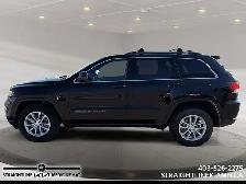 2021 Jeep Grand Cherokee Laredo spacious interior, confident sty - Photo 5