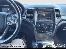 2021 Jeep Grand Cherokee Laredo spacious interior, confident sty - Photo 14