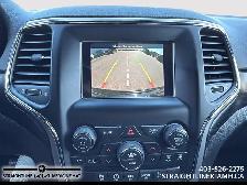 2021 Jeep Grand Cherokee Laredo spacious interior, confident sty - Photo 17