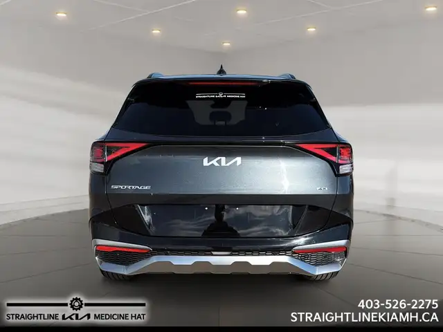2024 Kia Sportage EX Premium locally owned and maintained, low k - Photo 3
