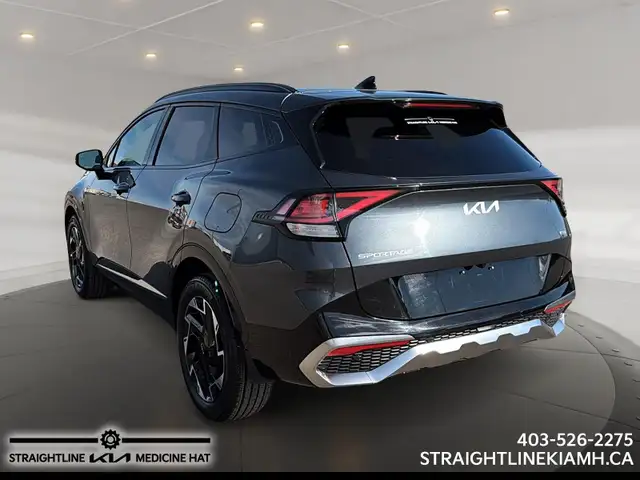2024 Kia Sportage EX Premium locally owned and maintained, low k - Photo 4