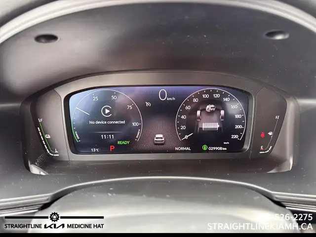 2025 Honda Civic Sedan Hybrid Sport Touring one owner, clean car - Photo 13