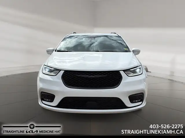 2021 Chrysler Pacifica Touring-L Plus Family-Ready Comfort, Prem - Photo 2