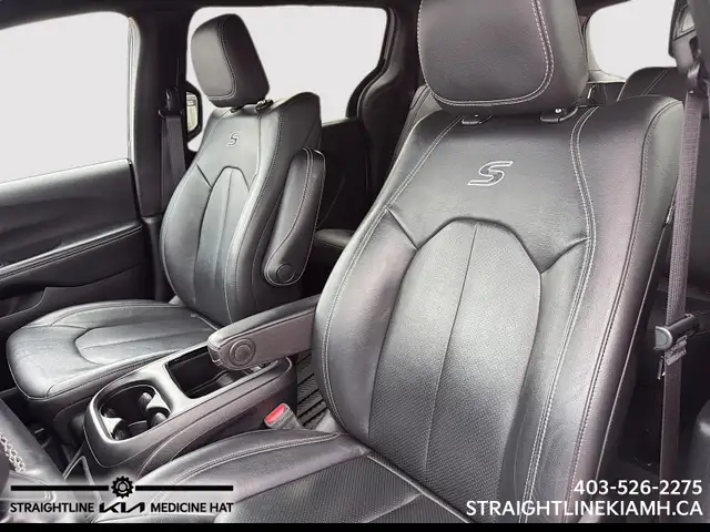 2021 Chrysler Pacifica Touring-L Plus Family-Ready Comfort, Prem - Photo 9