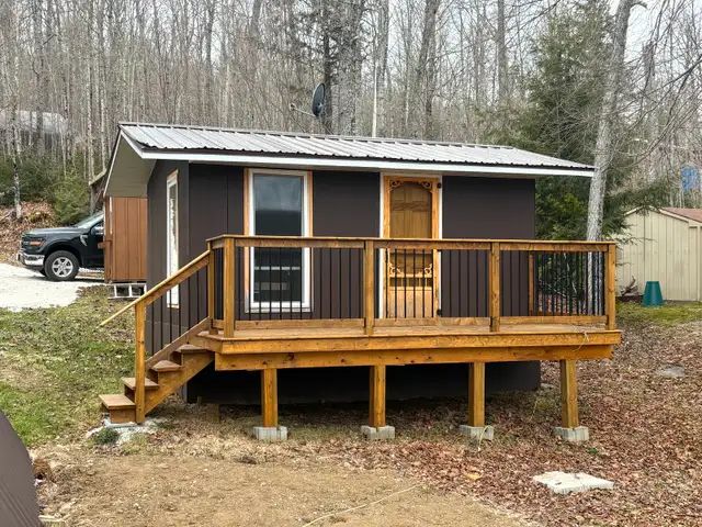 WATER FRONT COTTAGE - Photo 10