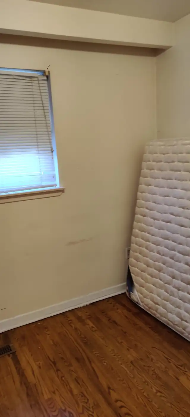 Furnished Room for Rent – Near York University (Keele Campus) - Photo 20