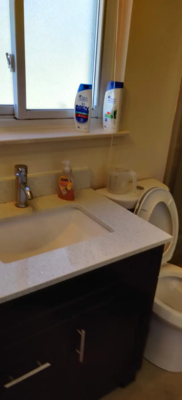 Furnished Room for Rent – Near York University (Keele Campus) - Photo 23