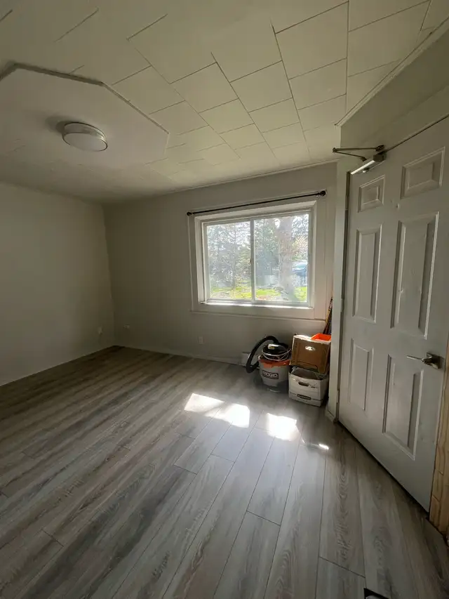 1 BEDEROOM APTARTMENT - FORT ERIE - Unit #6 - Photo 3