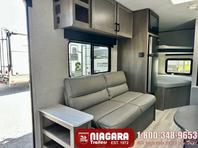 2025 STARCRAFT AR/ONE 231BH Travel Trailer - Photo 9